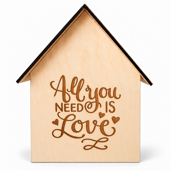 Κουτί Ευχών Γάμου Σπιτάκι «All You Need Is Love» – Προσωποποιημένο Ξύλινο Κουτί Γάμου για Φακελάκια, με Εσοχή Επάνω, 25x25x40 cm  
